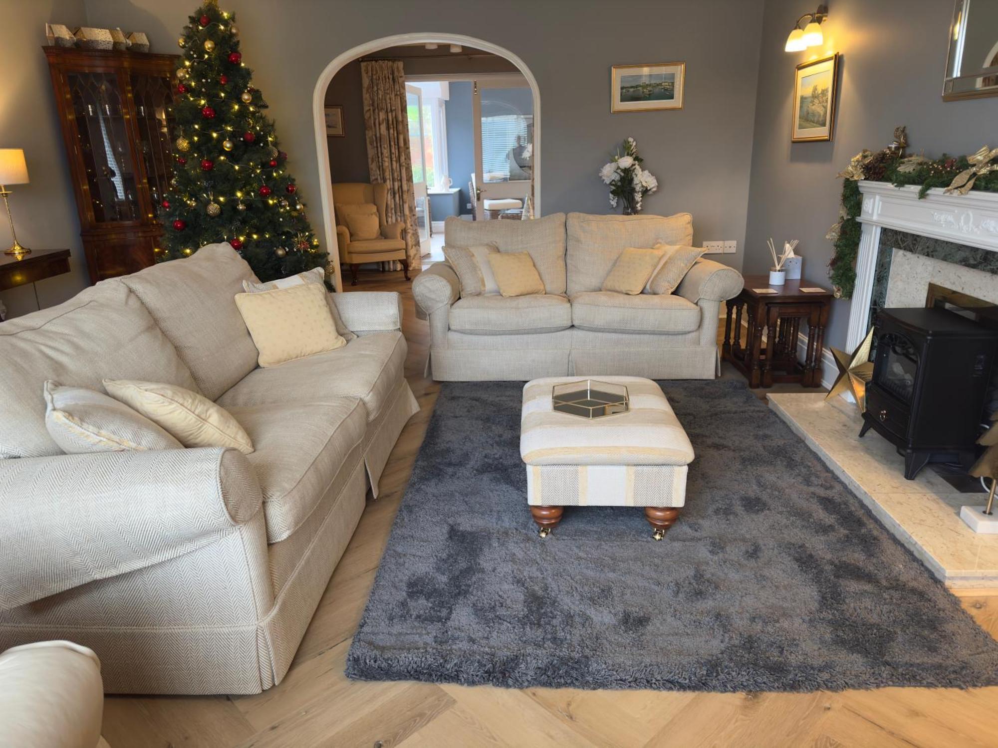 Vast, Elegant Home With Indoor Pool & Sauna Near Popular Golf Course Kington  Dış mekan fotoğraf
